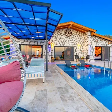 Hotell Patara Adonis 3 4*