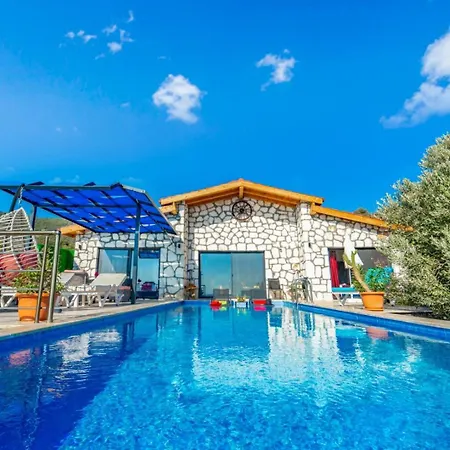 Patara Adonis 3 Hotel